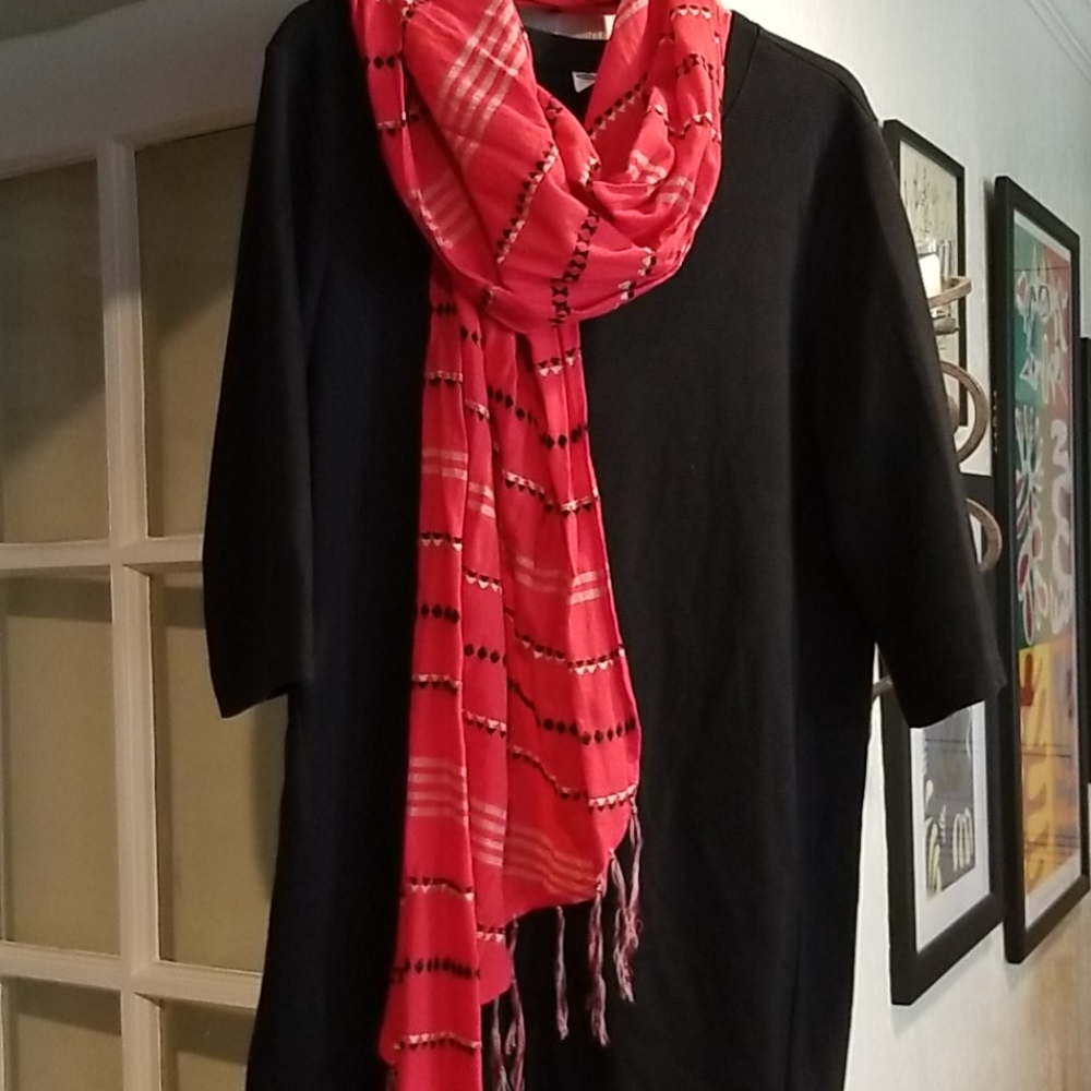 RED SCARF